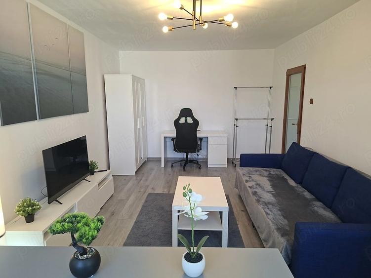 Apartament cu 2 camere decomandat în Central