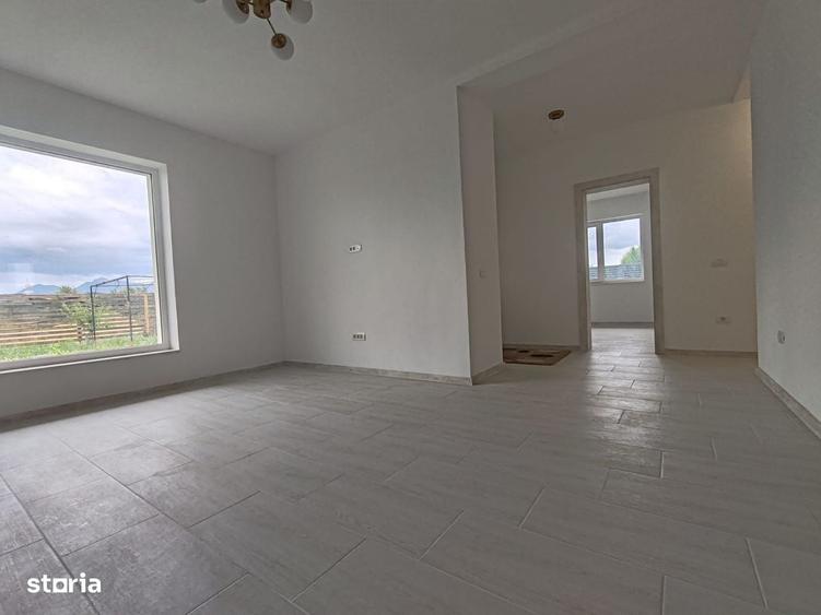 Casă cu 3 camere în Sânpetru