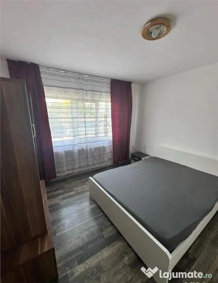 Apartament cu 3 camere decomandat, mobilat în Freidorf
