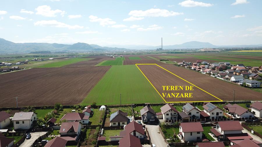 Teren Construcții extravilan de 29200 mp, în Tărlungeni