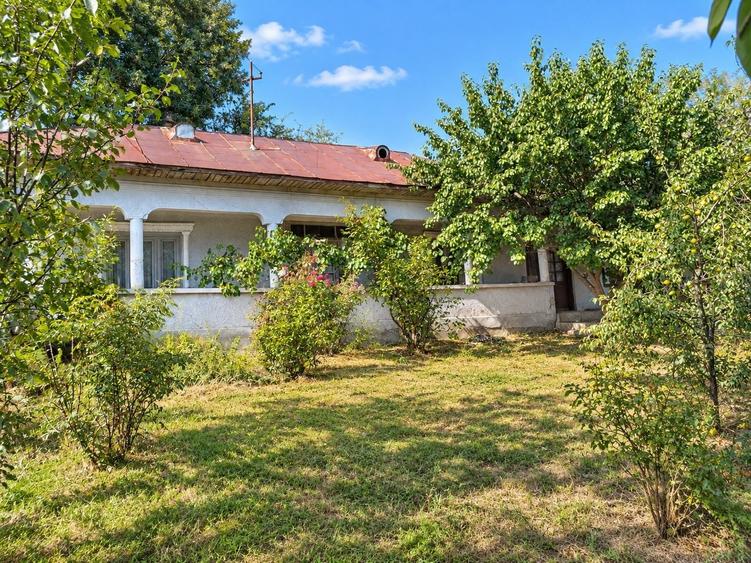 Casă cu 4 camere în Cetatea