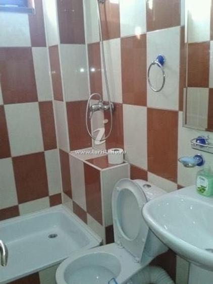 Casă cu 4 camere în Novaci