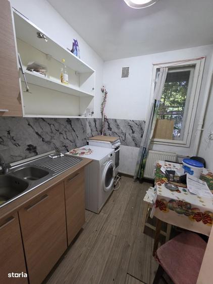 Garsonieră decomandată în Berceni