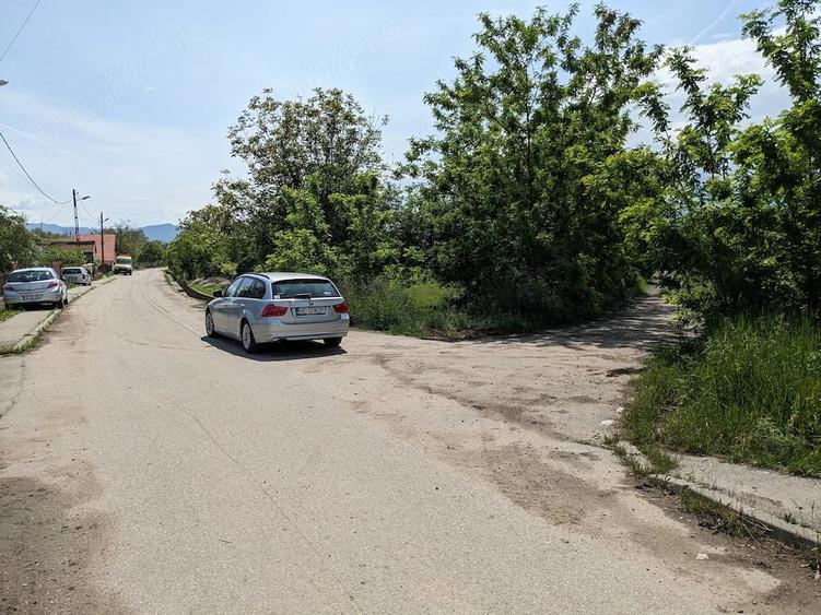 Teren de 6995 mp, în Tuștea