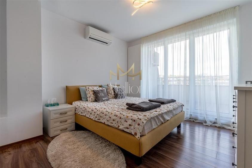 Apartament cu 4 camere semidecomandat în Borhanci