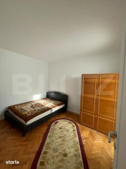 Apartament cu 3 camere decomandat în Sud