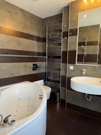 Apartament cu 3 camere decomandat, mobilat în Iancu Nicolae