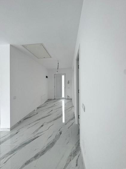 Casă individuală cu 3 camere cu Canalizare în Sânpetru