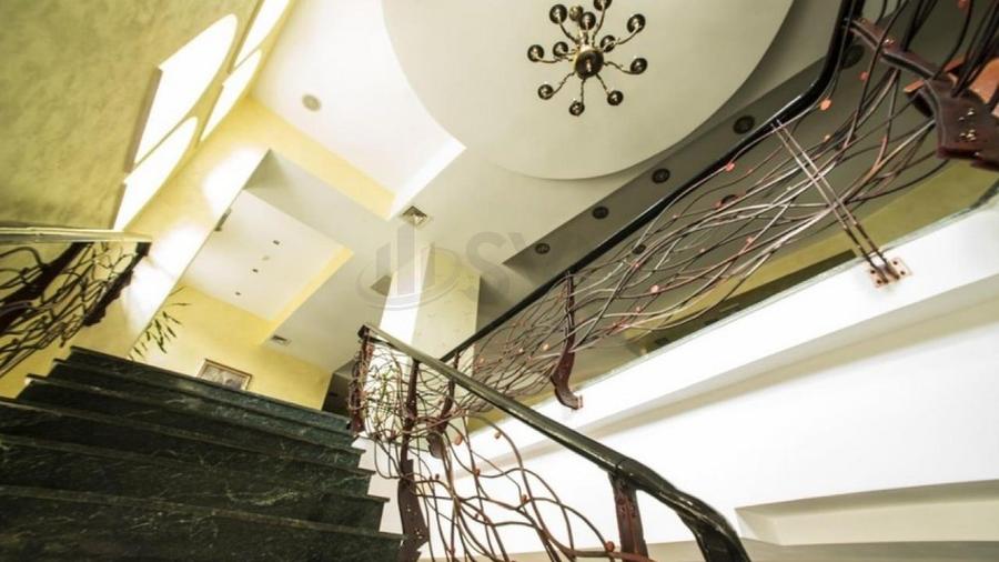 Hotel/Pensiune, de 2,556 mp, în Cișmigiu