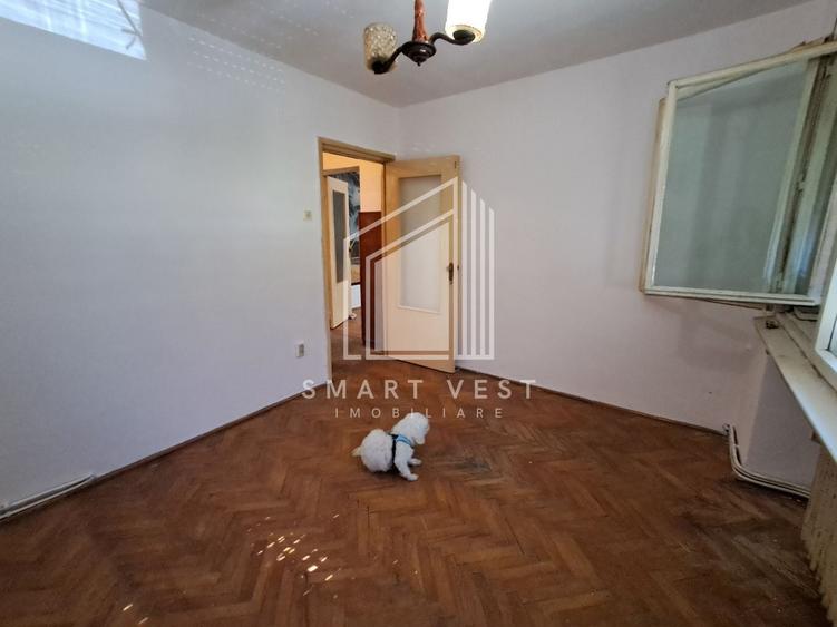 Apartament cu 3 camere semidecomandat în Micro 16