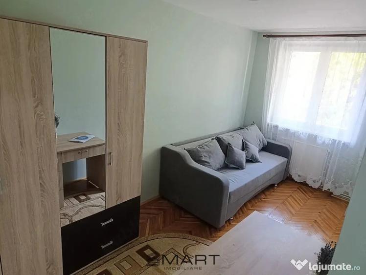 Apartament cu 3 camere semidecomandat, mobilat în Mihai Viteazul
