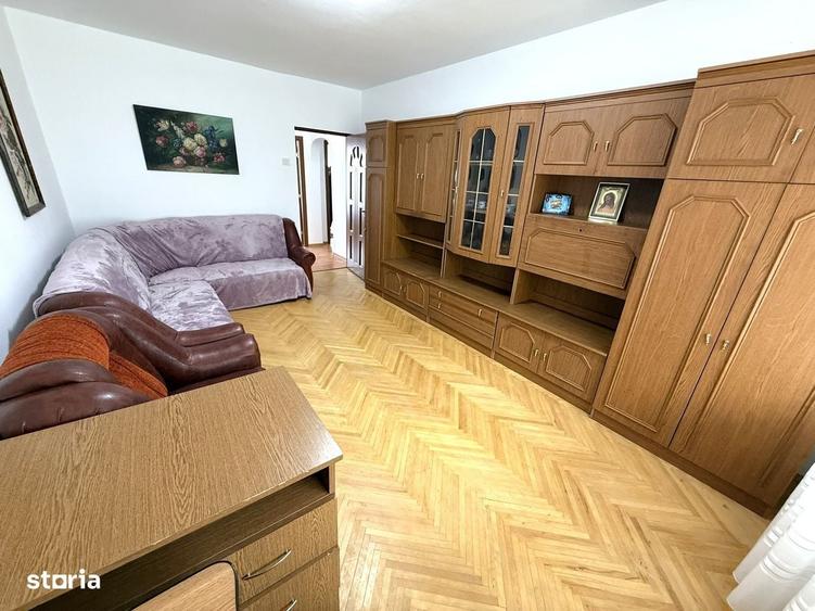 Apartament cu 3 camere decomandat, mobilat în Mircea cel Bătrân