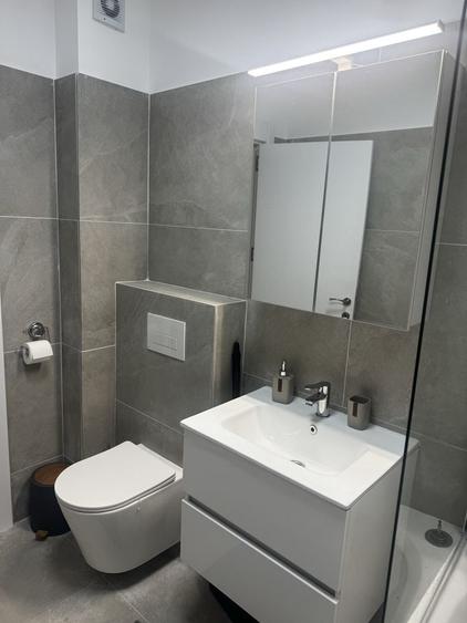 Apartament cu 2 camere semidecomandat în Central