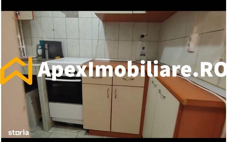 Apartament cu 2 camere semidecomandat în Brâncoveanu