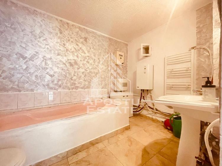 Birou, de 67.050003051758 mp, în Alfa