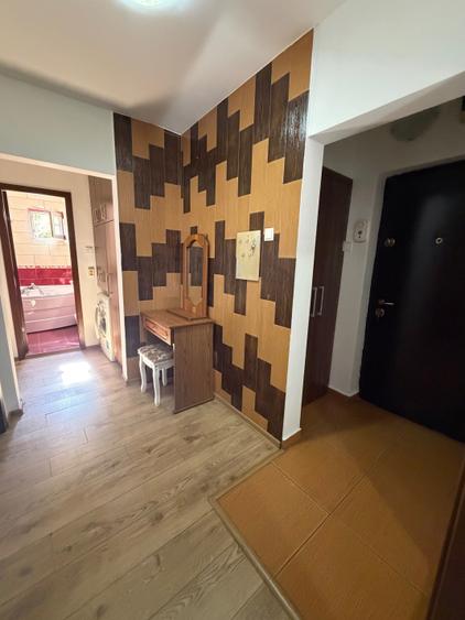 Apartament cu 2 camere decomandat în Aurel Vlaicu