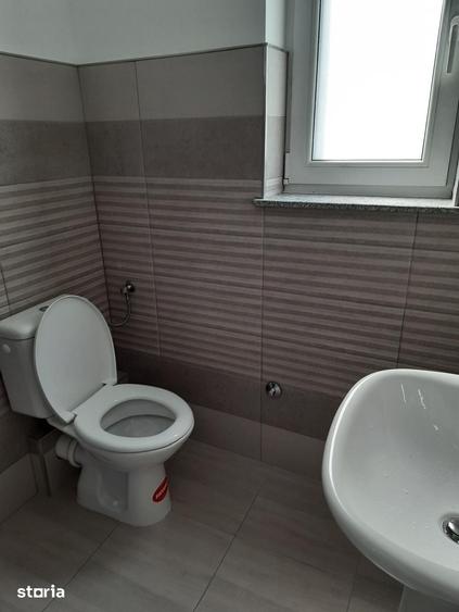 Casă cu 4 camere decomandat cu Teren 250 Mp în Burdujeni