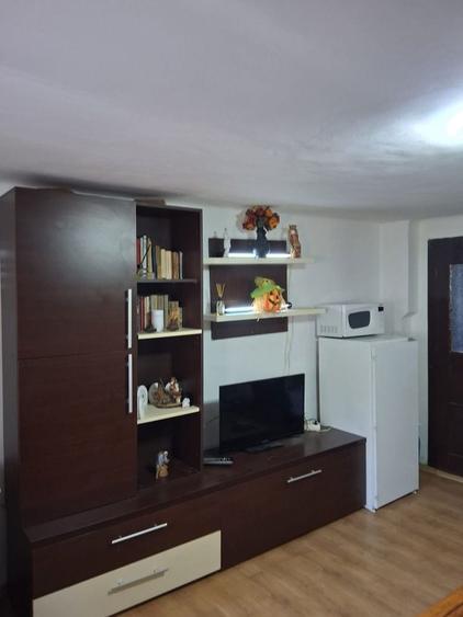 Garsonieră semidecomandată în Drumul Carului