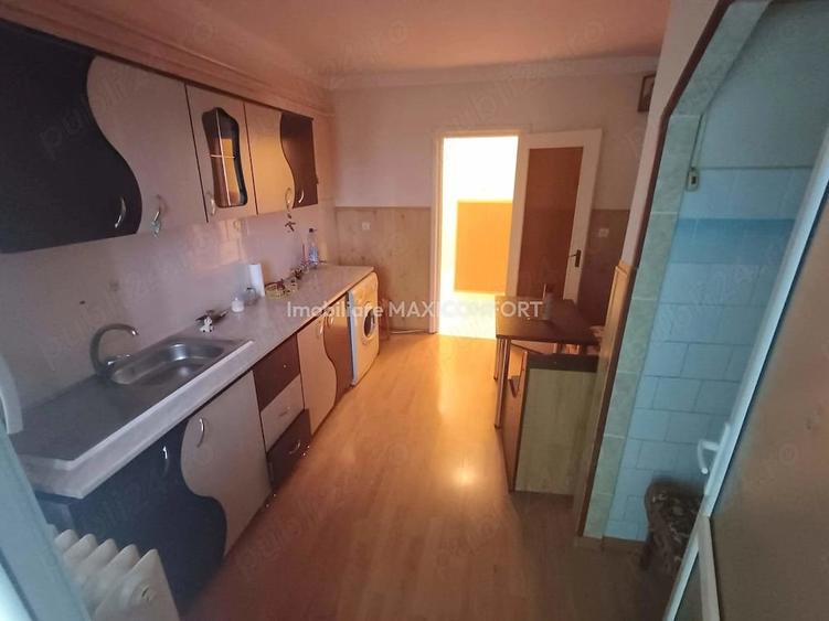 Apartament cu 2 camere decomandat în Central