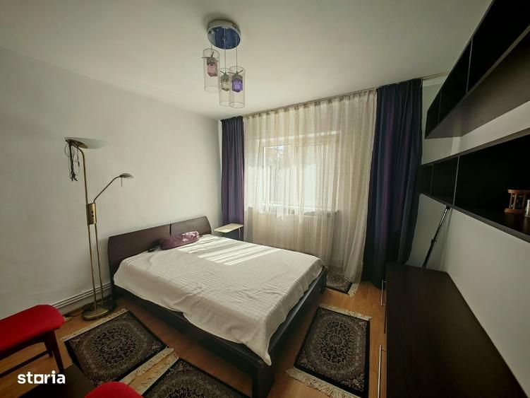 Apartament cu 3 camere decomandat în Lăpuș