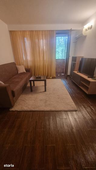 Apartament cu 2 camere semidecomandat în Tomis II