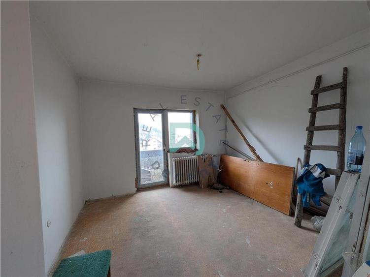 Garsonieră decomandată în Răcădău
