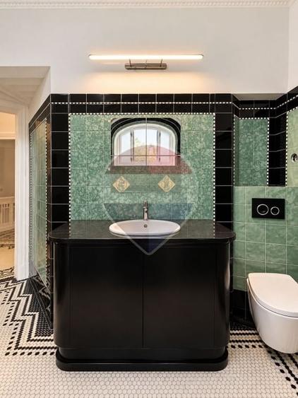 Apartament cu 5 camere circular în Grădina Icoanei