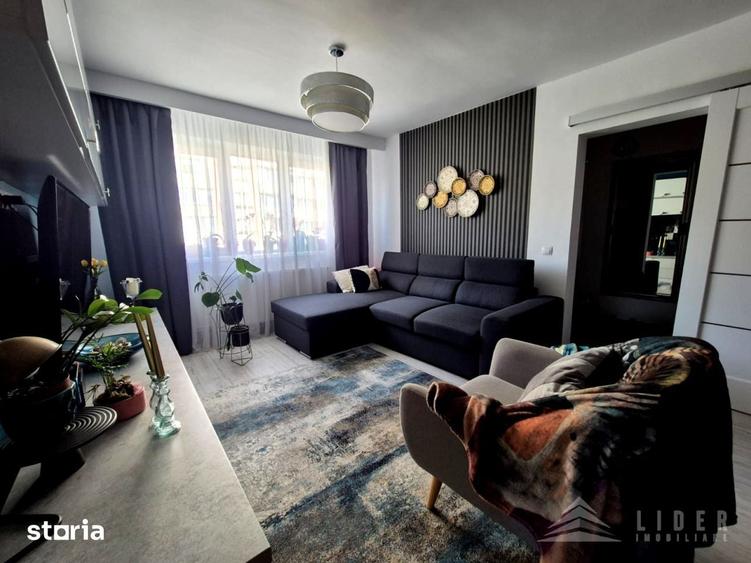 Apartament cu 3 camere si doua dormitoare, 67 mp, etaj intermediar - 13