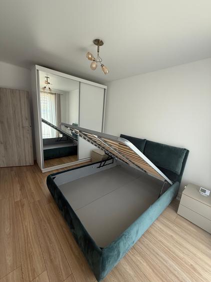 Apartament cu 3 camere decomandat în Mihai Bravu