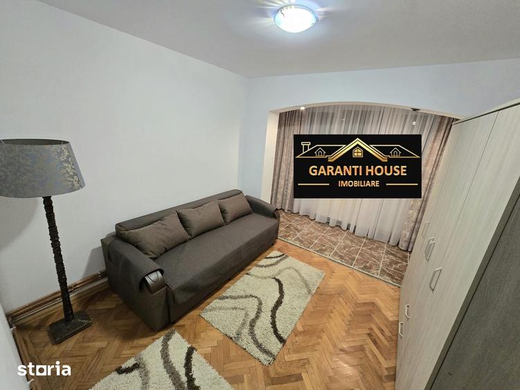 Apartament cu 3 camere decomandat în Săsar