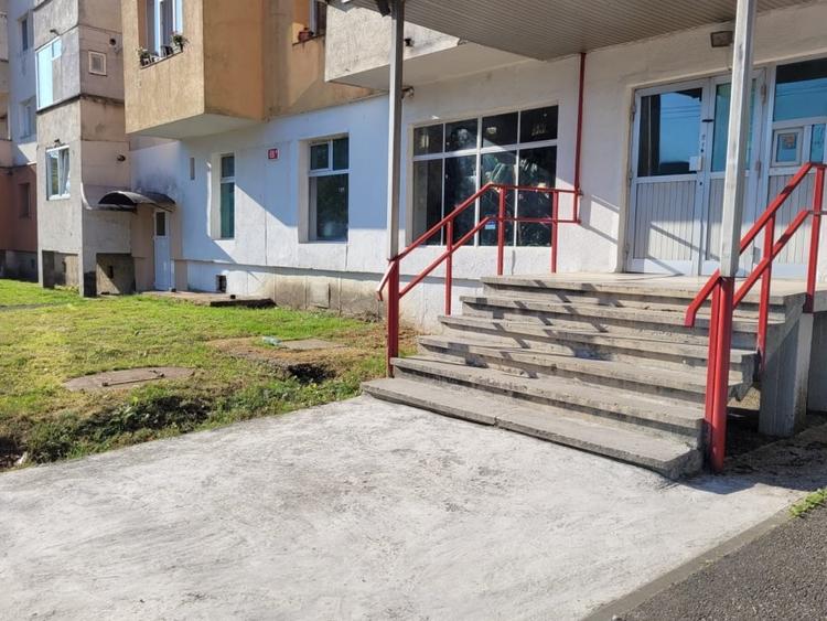 Spațiu comercial, de 119 mp, în Hotvon
