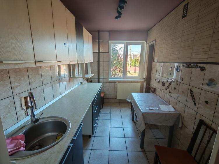 Apartament cu 2 camere semidecomandat în Exterior Vest