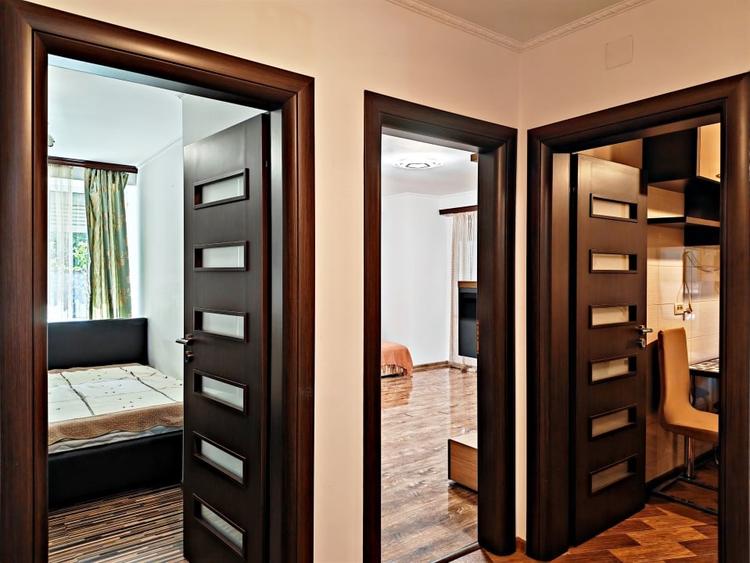 Apartament cu 2 camere decomandat în Brotăcei