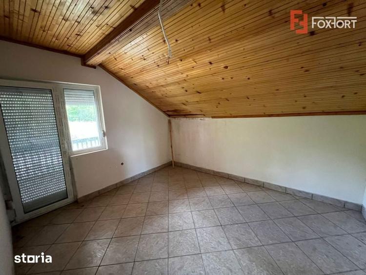 Casa de vanzare in sat de vacanta Groseni - 4