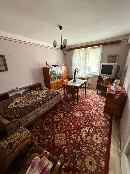Apartament cu 2 camere decomandat în Centrul Vechi