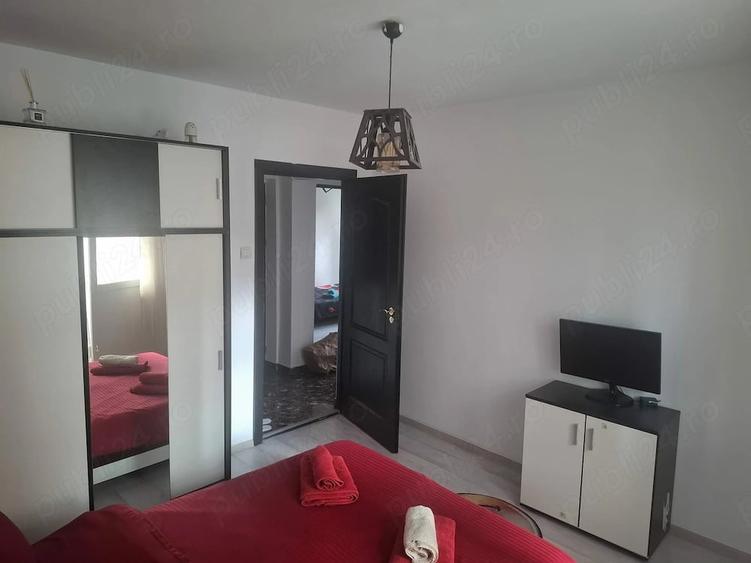 Apartament cu 3 camere decomandat în Alexandru cel Bun