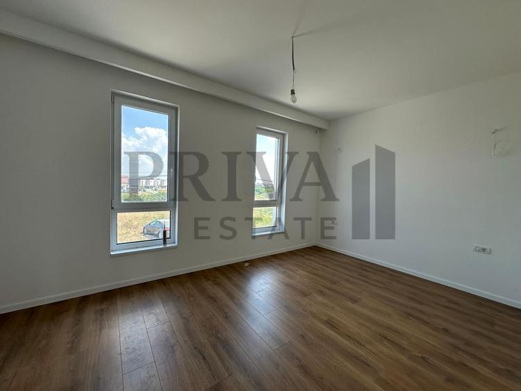 Duplex cu 4 camere cu Canalizare în Moșnița Nouă