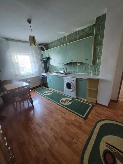 Apartament cu 2 camere decomandat în Mioriței