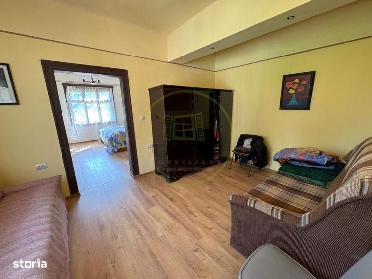 Casă cu 4 camere în Deal