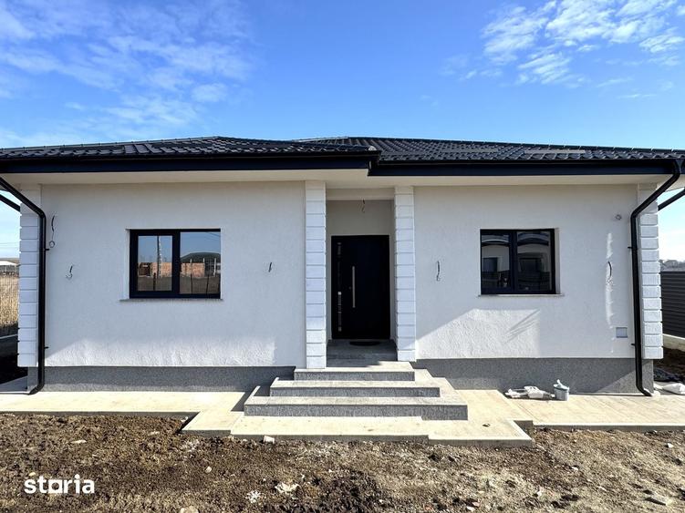Casă cu 4 camere cu Teren 420 Mp în Holboca