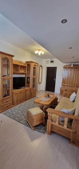 Apartament cu 3 camere în Nufărul