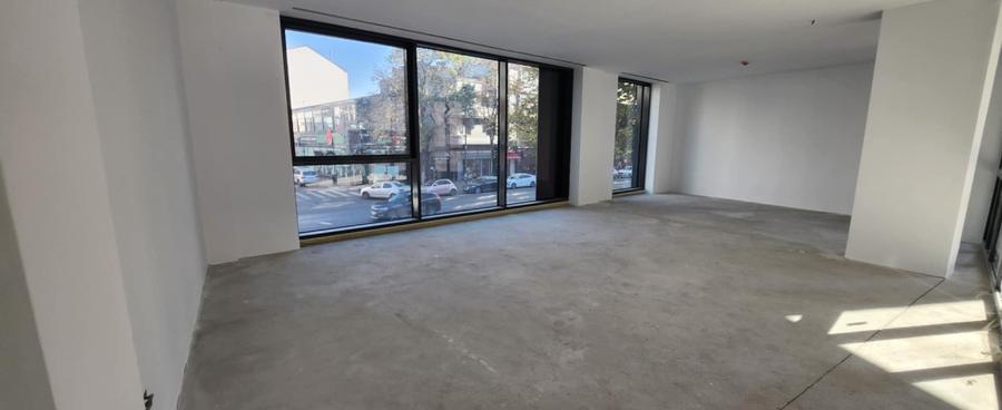 Casă individuală cu 10 camere cu Teren 268 Mp în Dorobanți