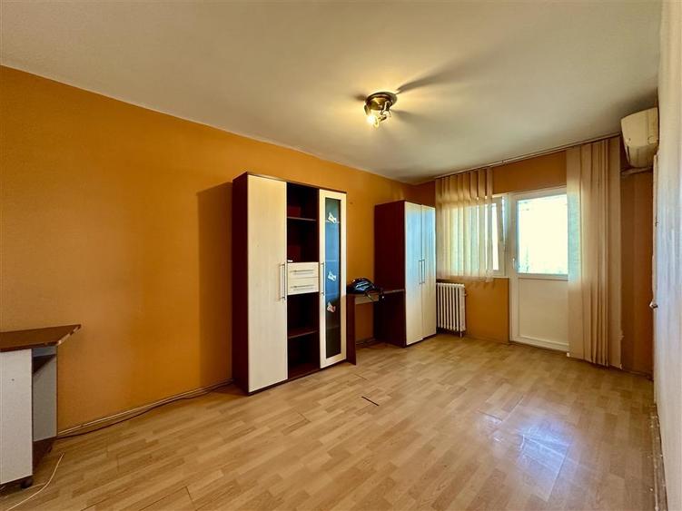 Garsonieră semidecomandată în Micălaca