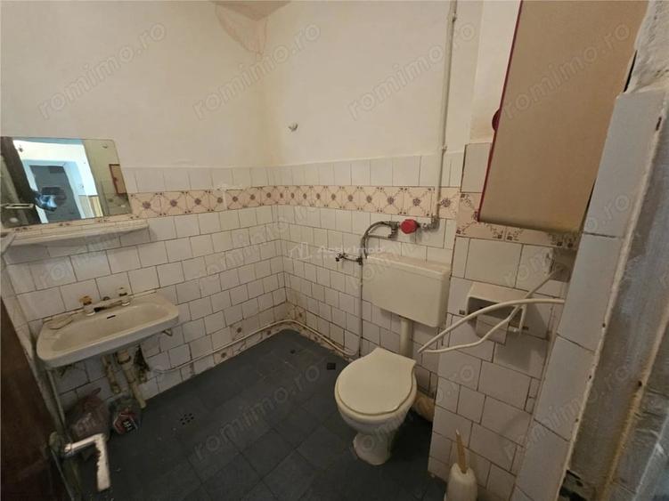 Apartament cu 4 camere decomandat, mobilat în Micro IV