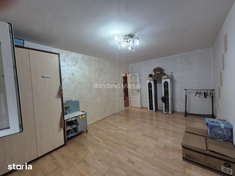 Vanzare 2 cam. decomandate, et 3, langa Parcul nord, centrala, 67800E