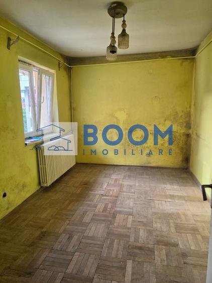 Apartament cu 4 camere decomandat în Traian
