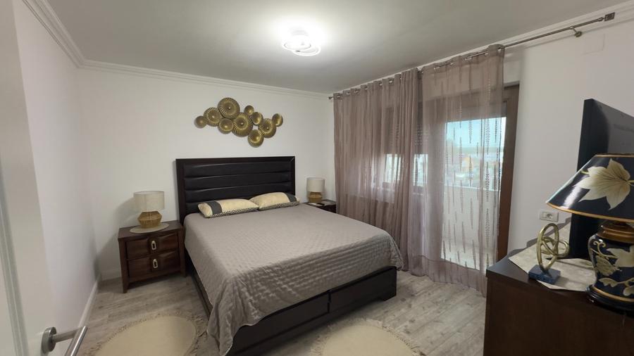 Casă cu 4 camere cu Teren 350 Mp în Lumina