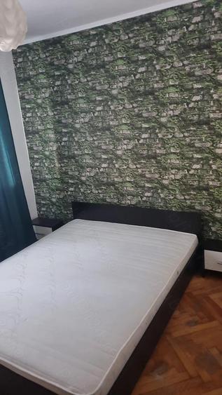 Apartament cu 3 camere decomandat în Șagului