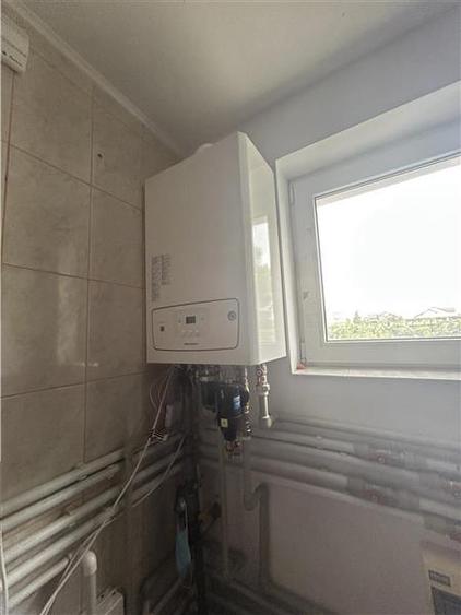 Casă individuală cu 8 camere cu Canalizare în Agigea