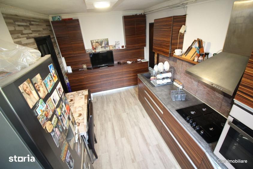 Apartament cu 2 camere semidecomandat în Central